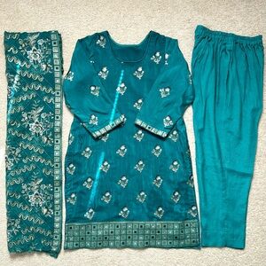 Fancy Floral Embroidered Shalwar Kameez